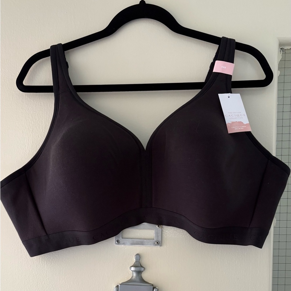 NWT Cacique Lightly Lined Black T-Shirt Bra